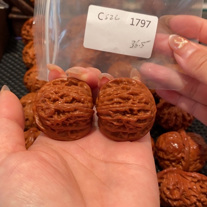 张***m文玩核桃吊坠精品