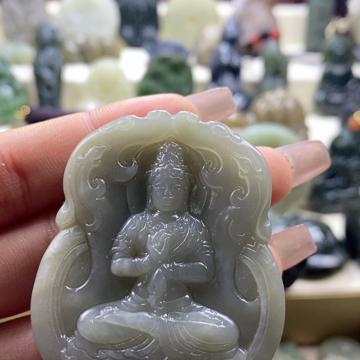 和田玉颈饰未镶嵌