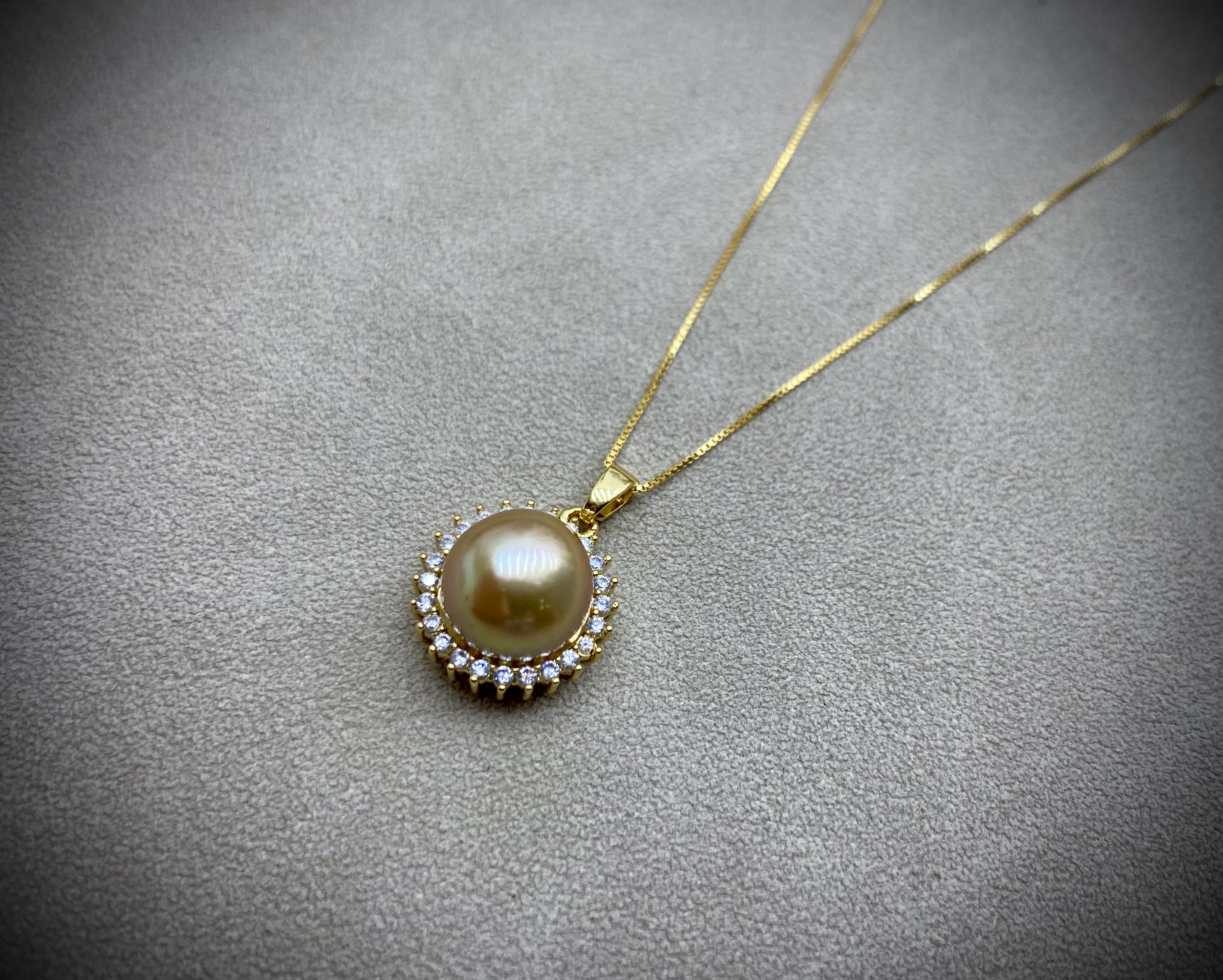 【福利专属】雅韵璀璨时尚太阳花款吊坠10~11mm 261