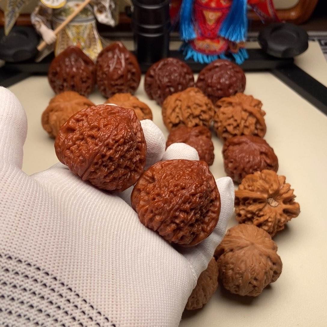 把件文玩核桃血三角