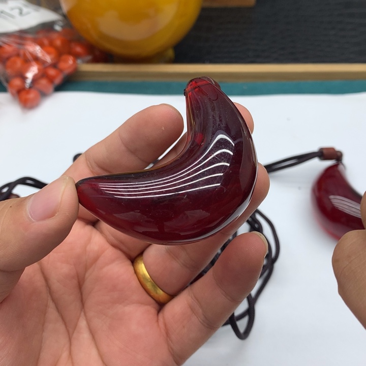 未镶嵌颈饰琥珀aa42蜜蜡