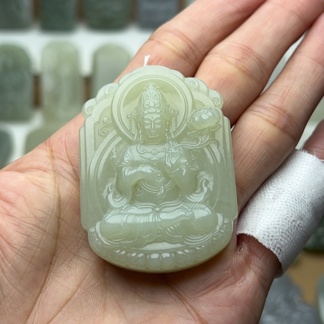 和田玉未镶嵌颈饰