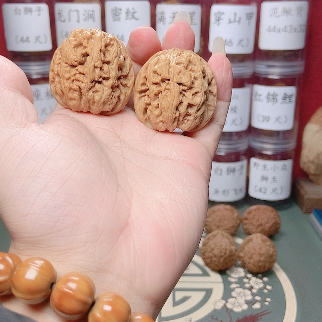 文玩核桃把件卓将军榜