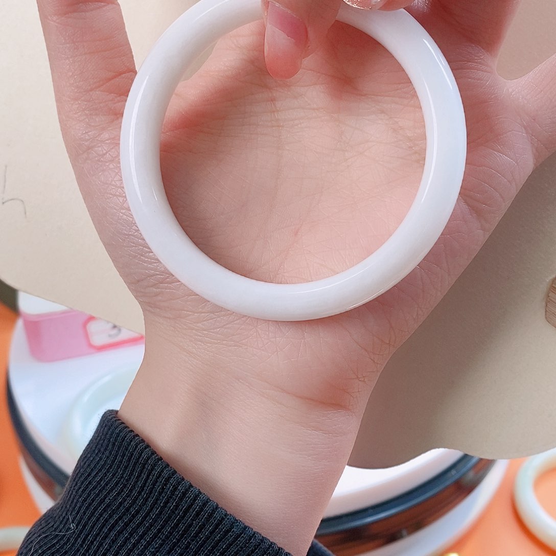 蓝田玉（蛇纹石化大理石玉）手镯未镶嵌