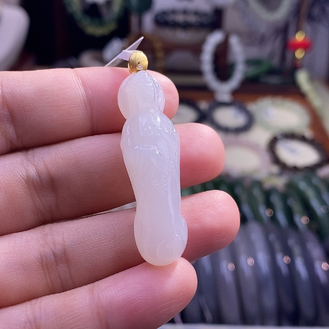 颈饰未镶嵌和田玉收藏级新疆白玉老料金镶观音吊坠