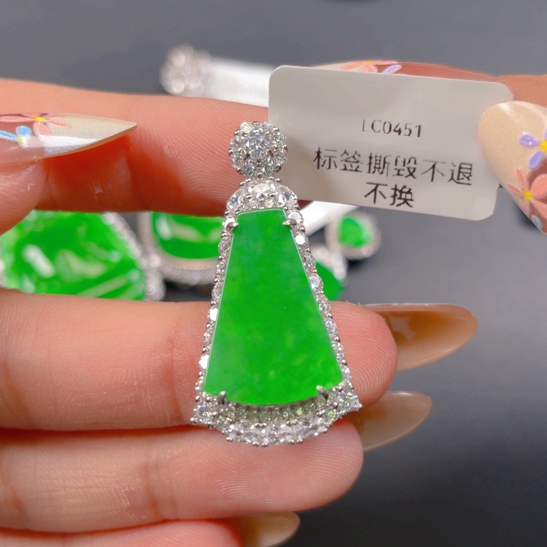 【闪购商品】颈饰银S925镶嵌翡翠翡翠