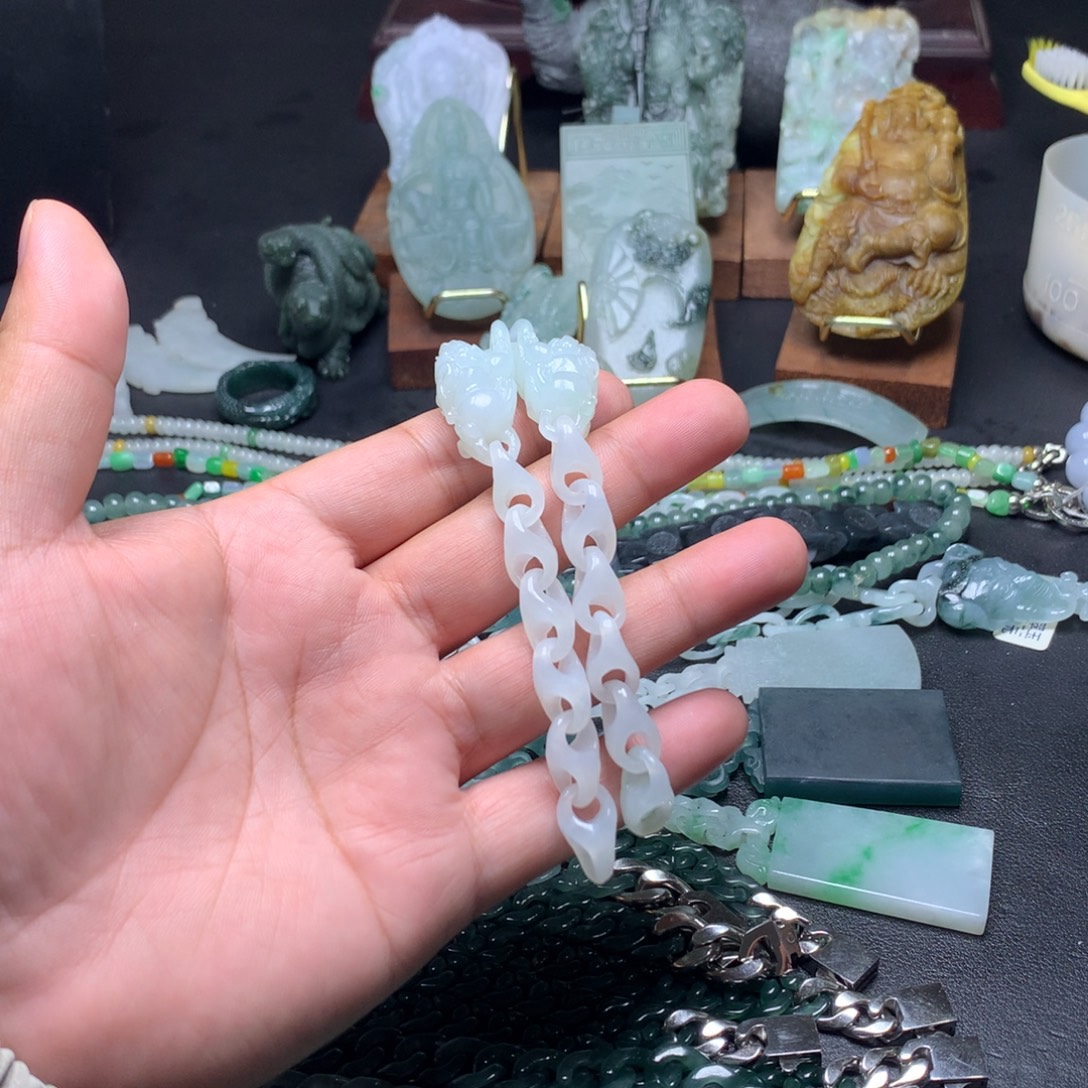 棋***天定制翡翠未镶嵌翡翠