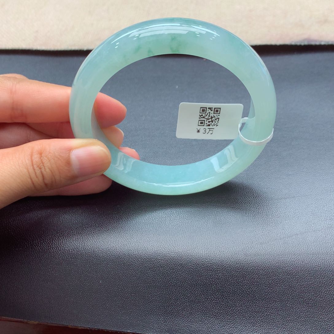 翡翠手镯未镶嵌缅甸翡翠手镯