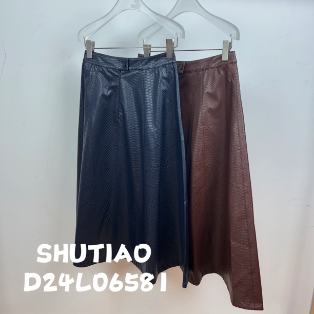 【SHUTIAO】2024秋冬：新款小众设计款裙子D24L06581