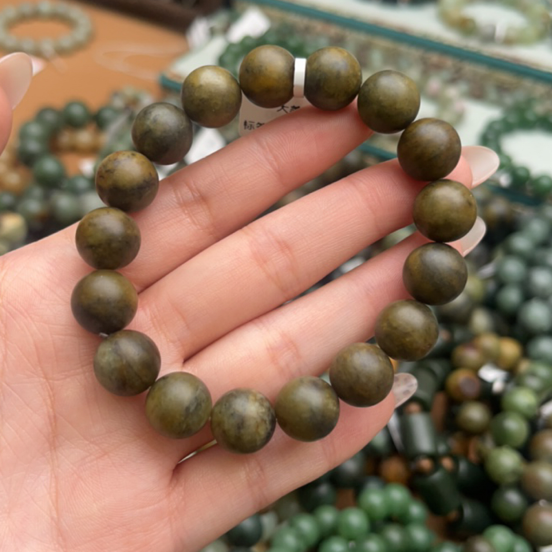 和田玉手串1205d拍一发一