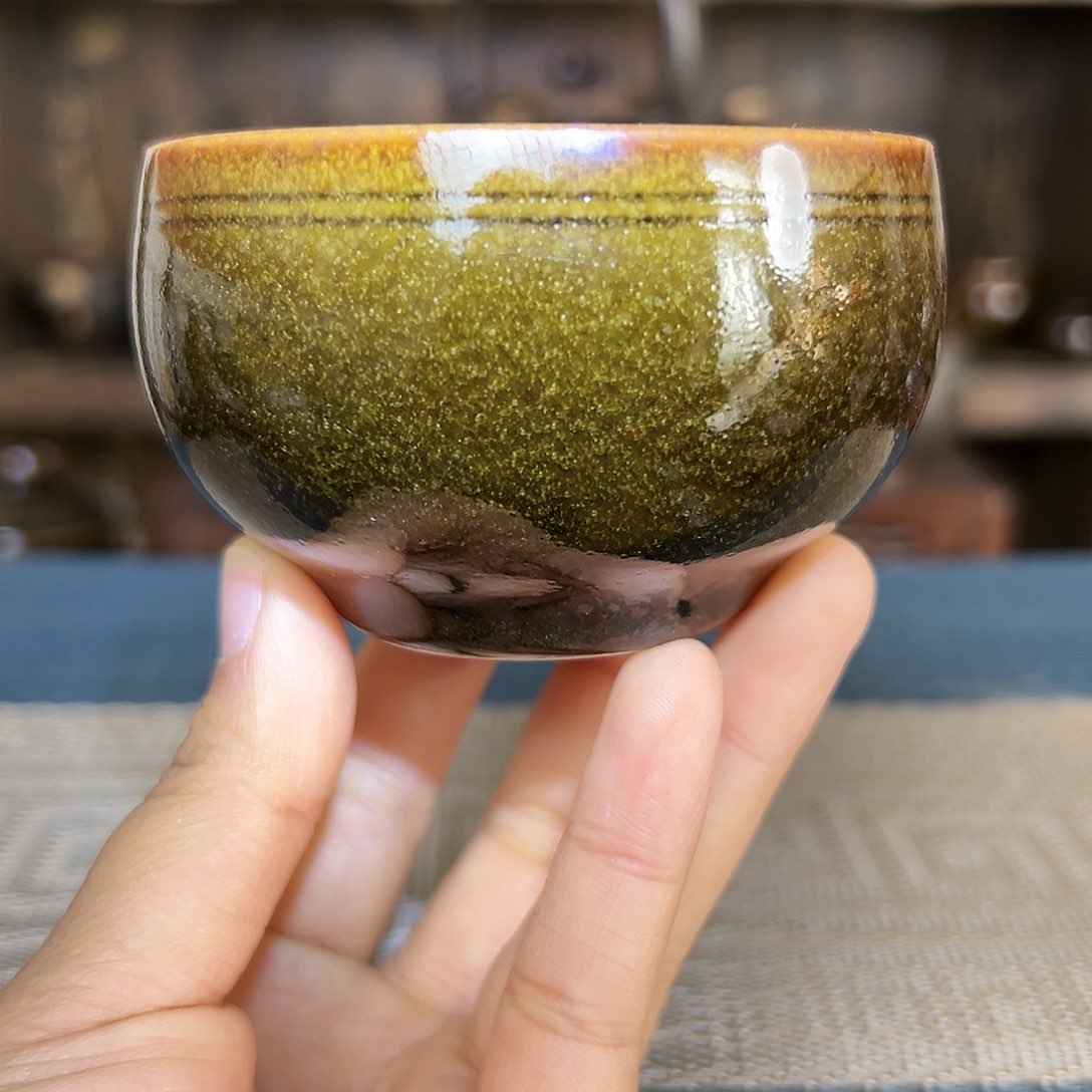 纯手工制作的鳝鱼黄色