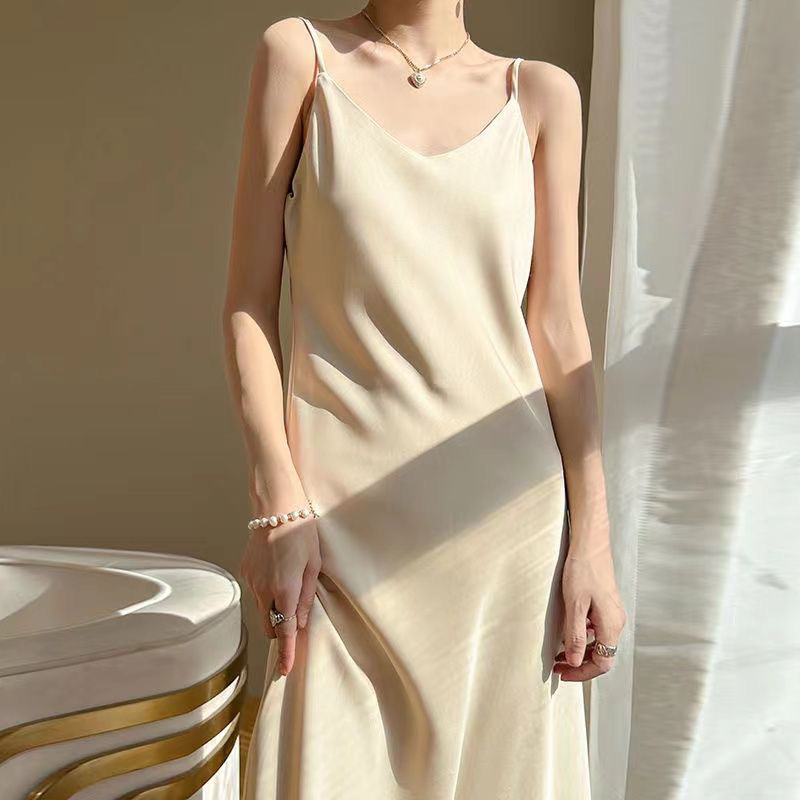 辣妹裙打底白色气质