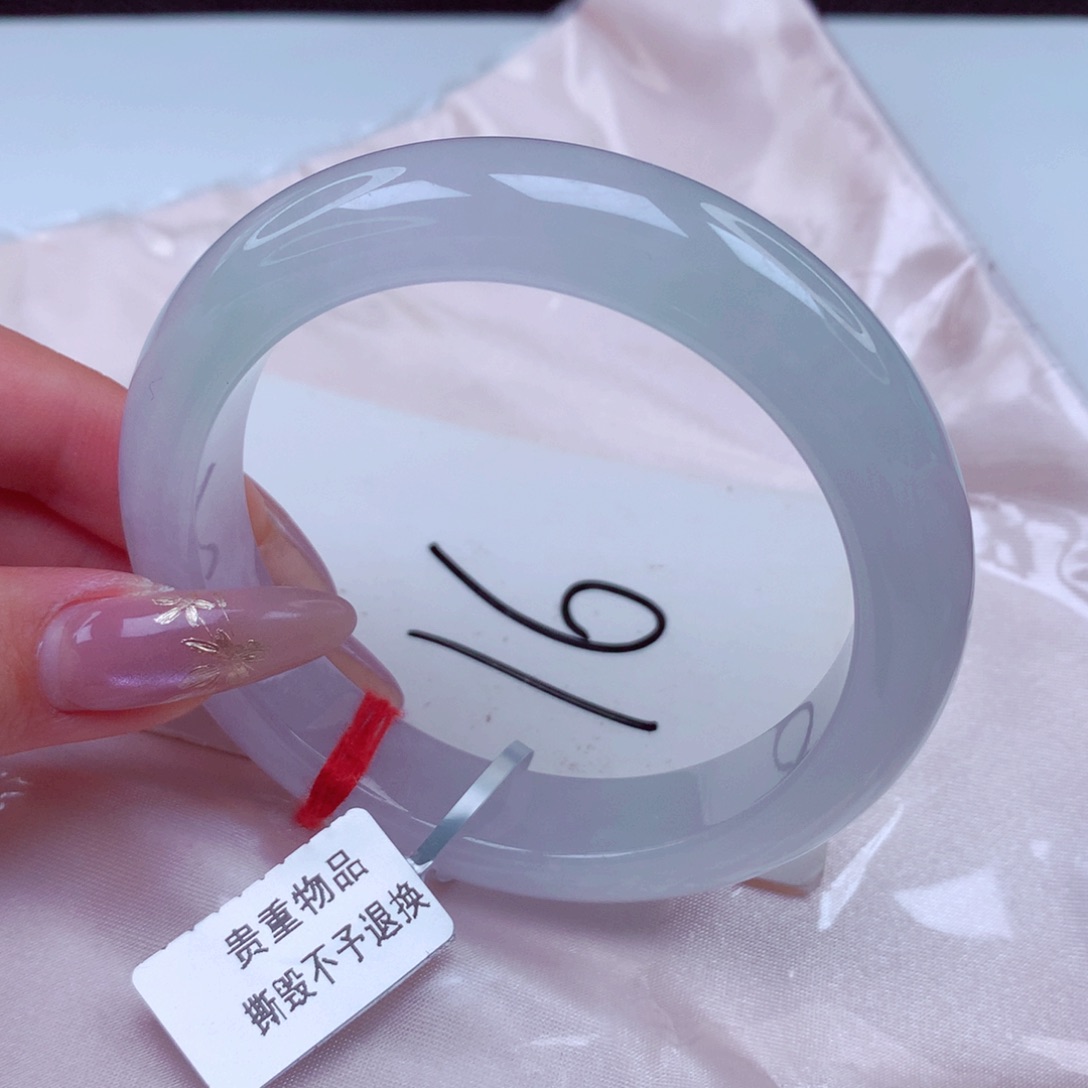 翡翠手镯未镶嵌翡翠57