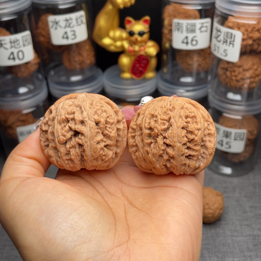 文玩核桃把件大粗筋