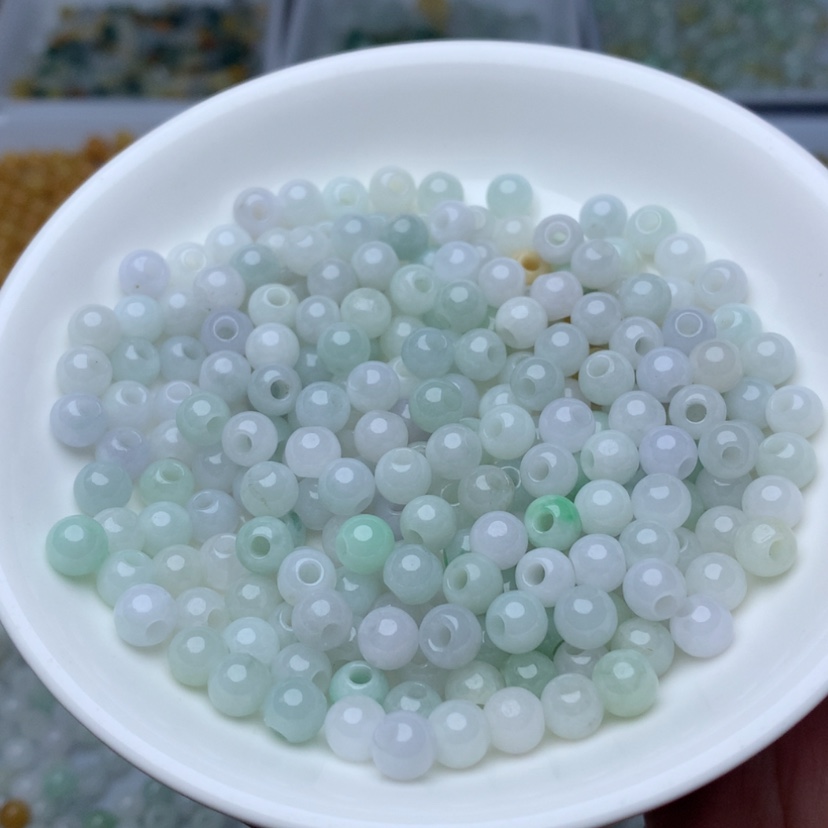 【闪购商品】翡翠手链未镶嵌卡6冰绿白大孔珠100颗