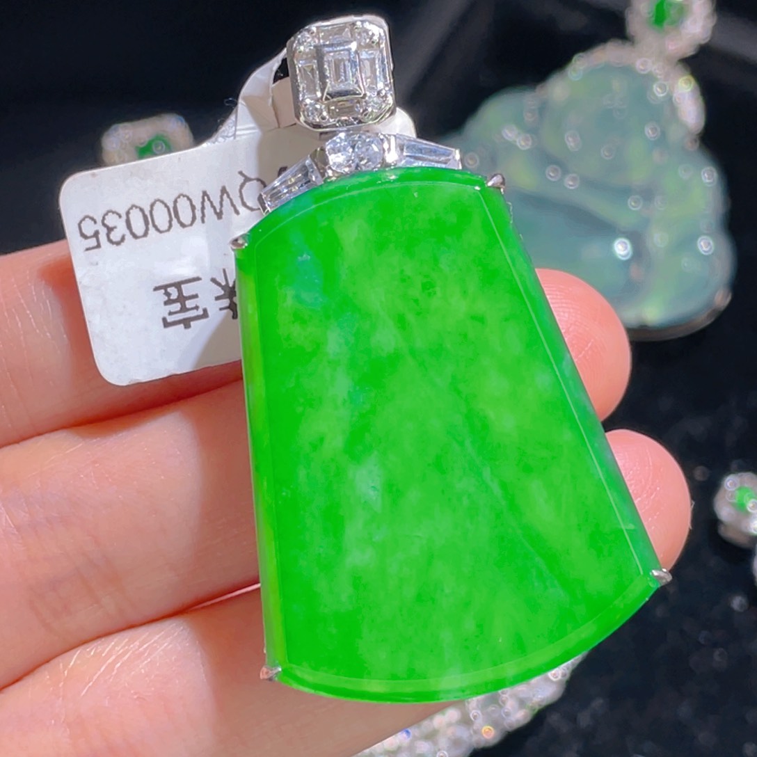 翡翠吊坠(不含链)银S925镶嵌j**a