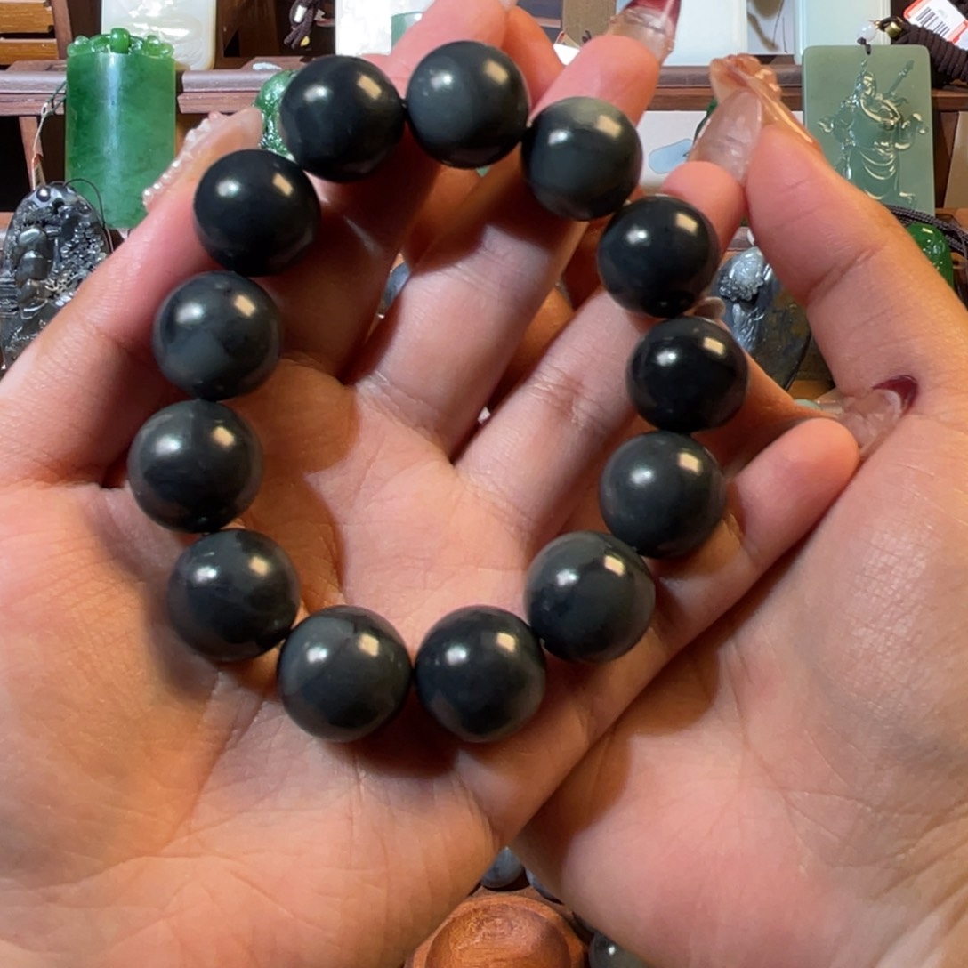 和田玉颈饰未镶嵌红****z