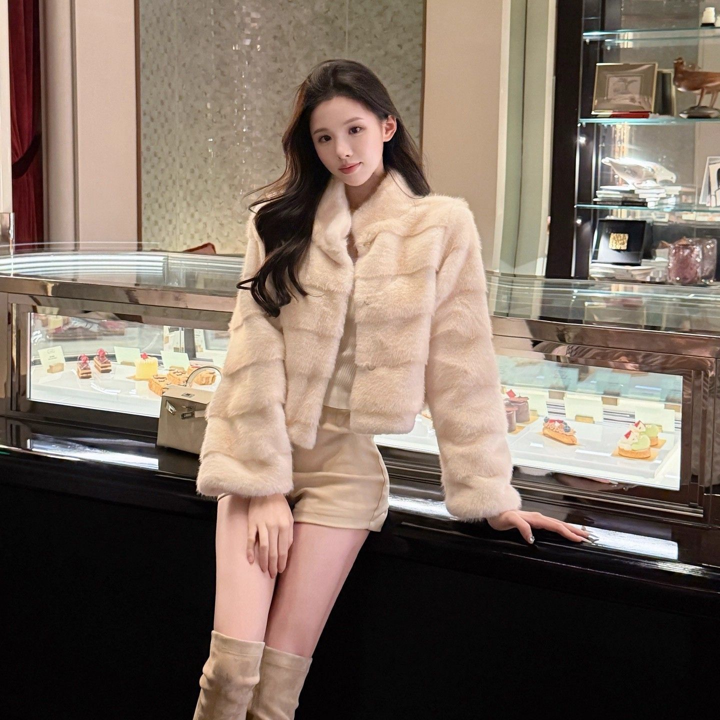 2025冬季新款加厚短款显瘦毛毛绒环保水貂毛立领女士爆款皮草外套
