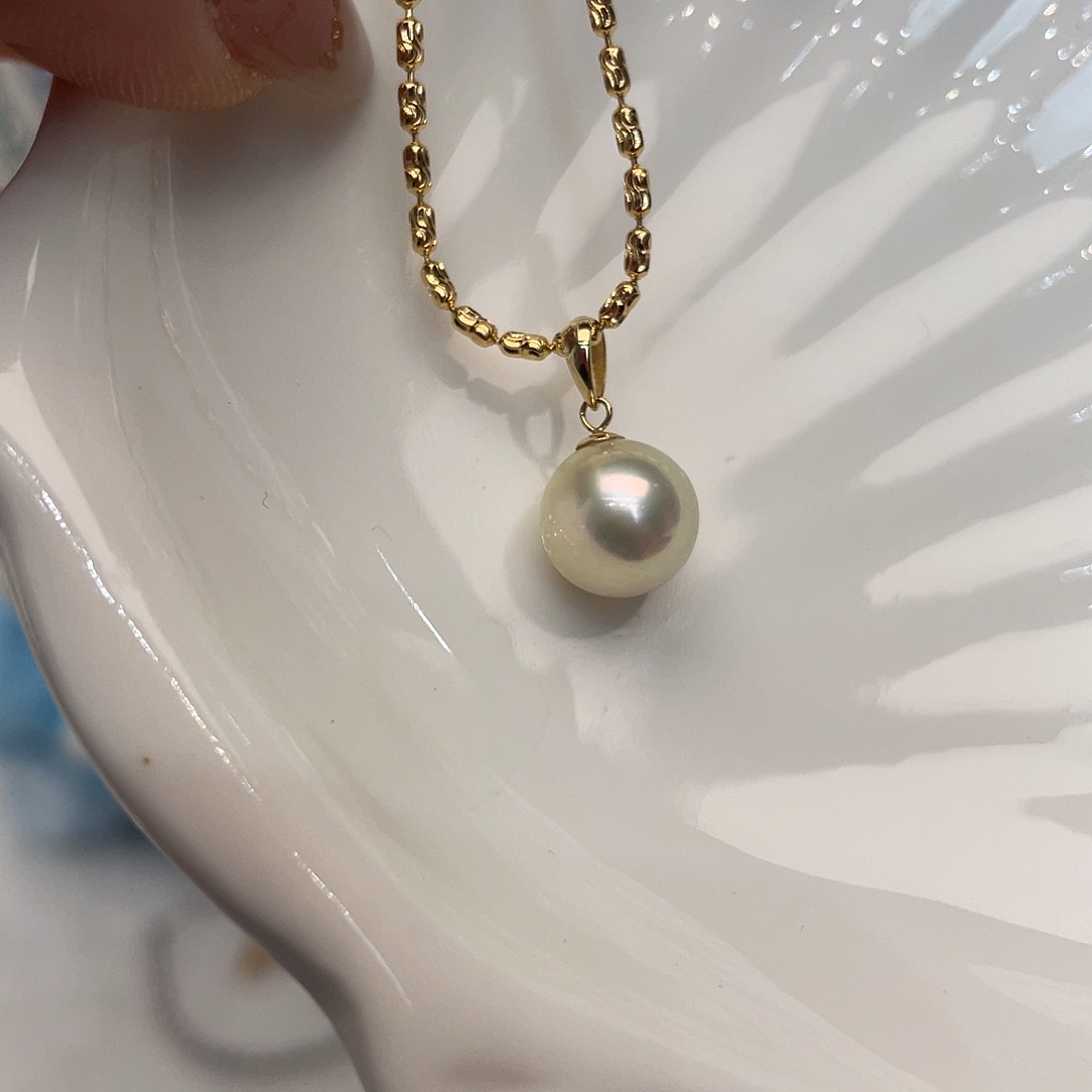 18K金镶嵌吊坠(赠链)海水珍珠