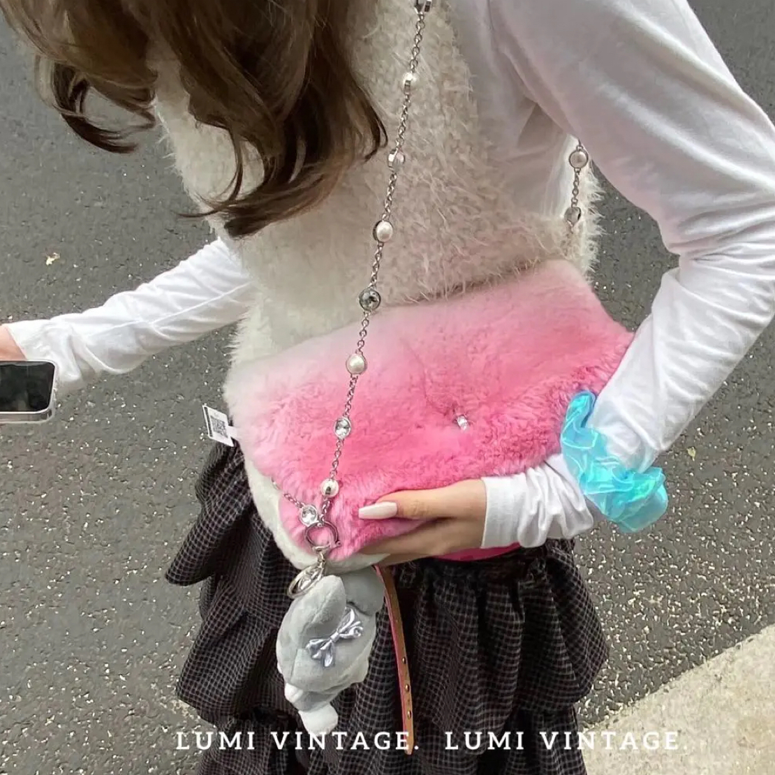 95新 MIU MIU/缪缪 渐变桃红粉兔毛珍珠链条单肩包59414609