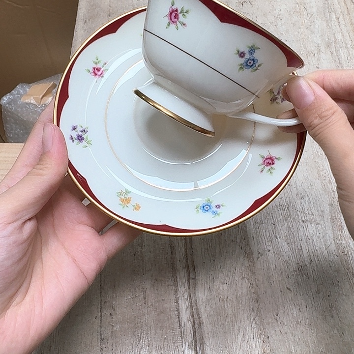 瓷片噗哈哈哈哈哈哈哈哈哈