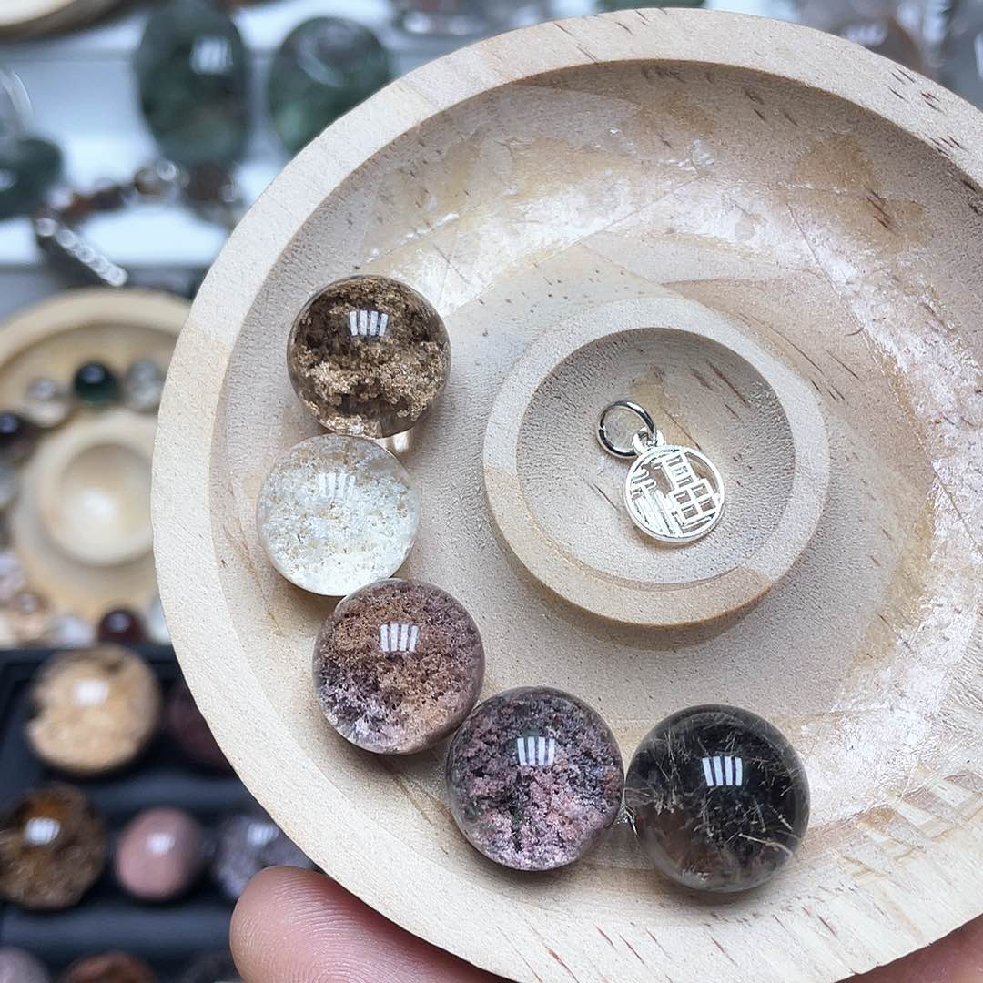 水晶定制未镶嵌西****西水晶