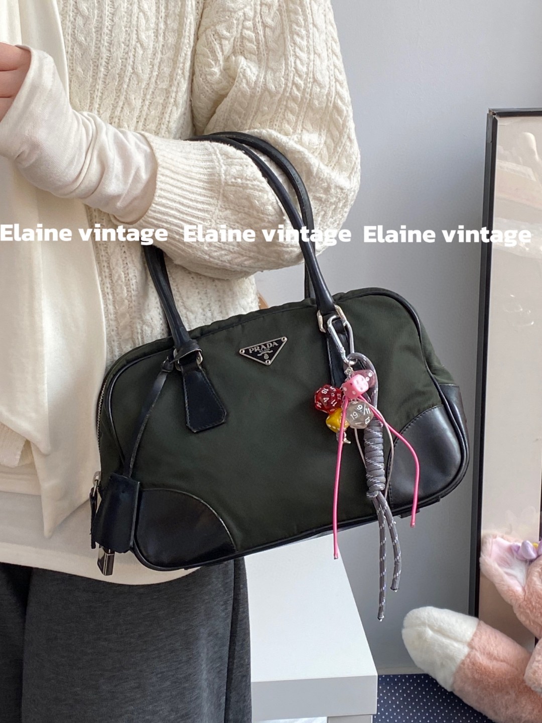 95新 Prada/普拉达 军绿色拼皮保龄球单肩包(25cm)/Y366