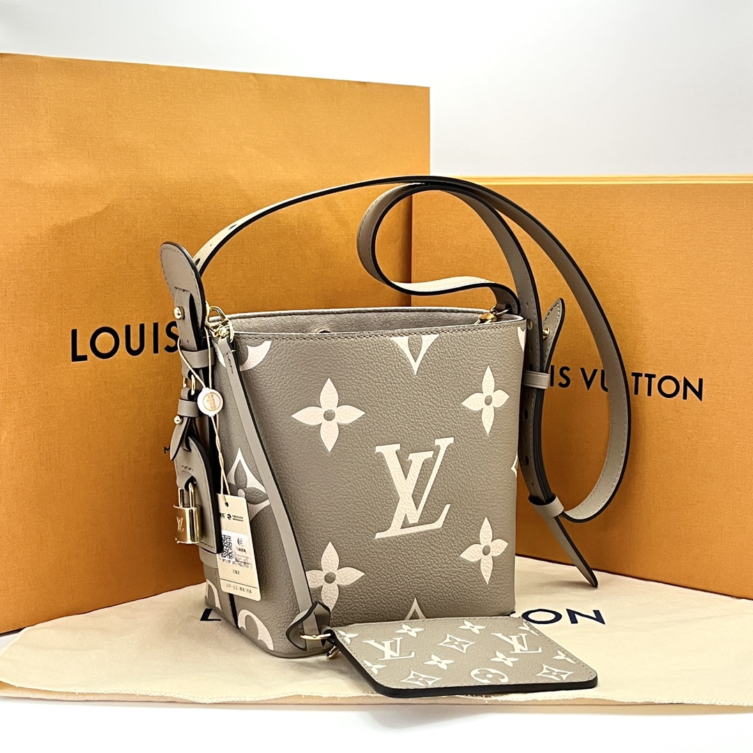 99新 LouisVuitton/路易威登 大象灰a11 in bb子母水桶包 71004