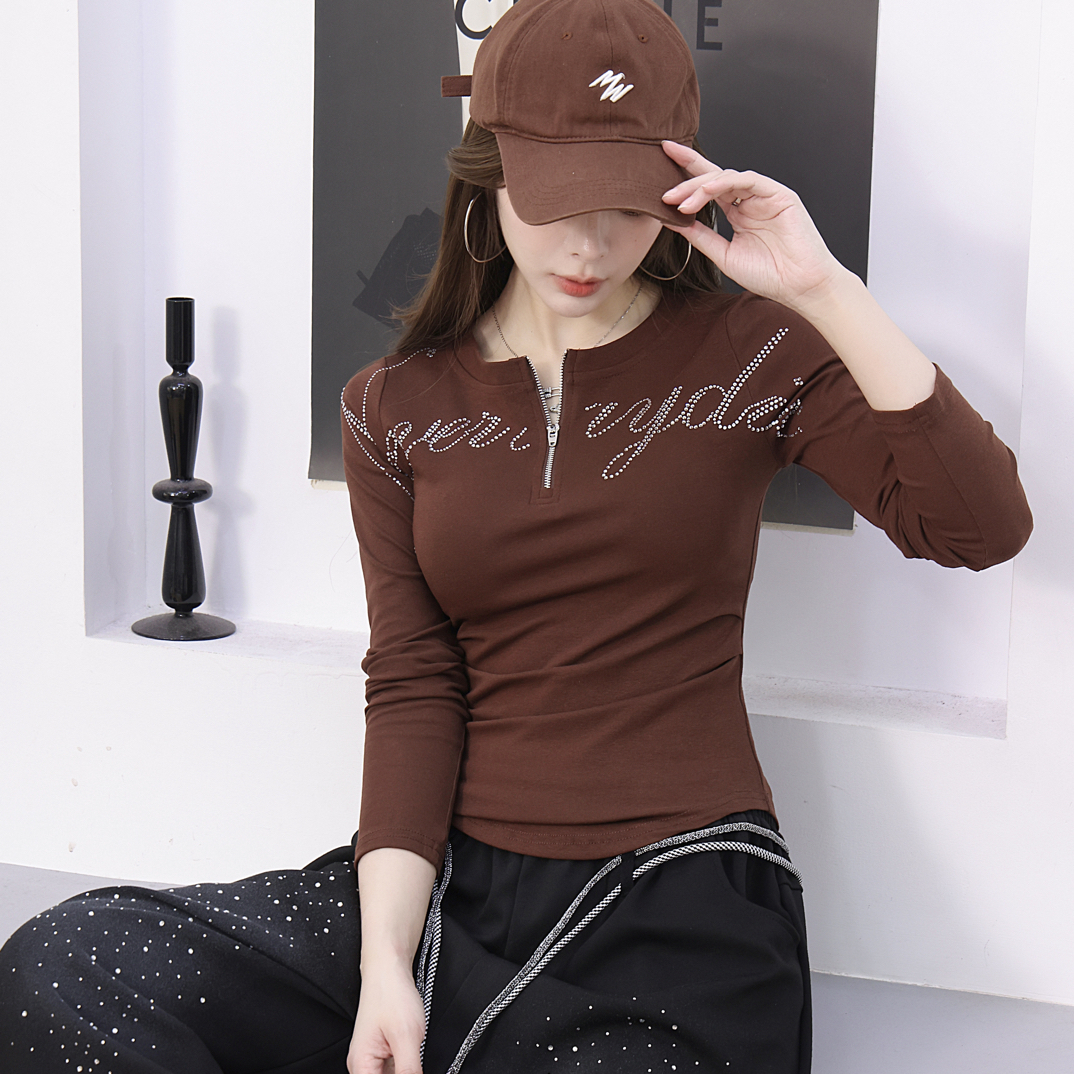 秋冬女上衣街舞潮牌一衣多穿烫钻字母针织T恤长袖爵士辣妹修身