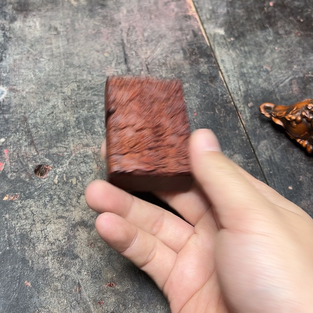 大叶紫檀（黑酸枝木类）