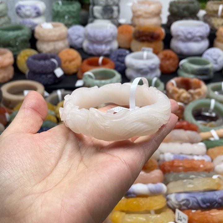 石英质玉未镶嵌手镯