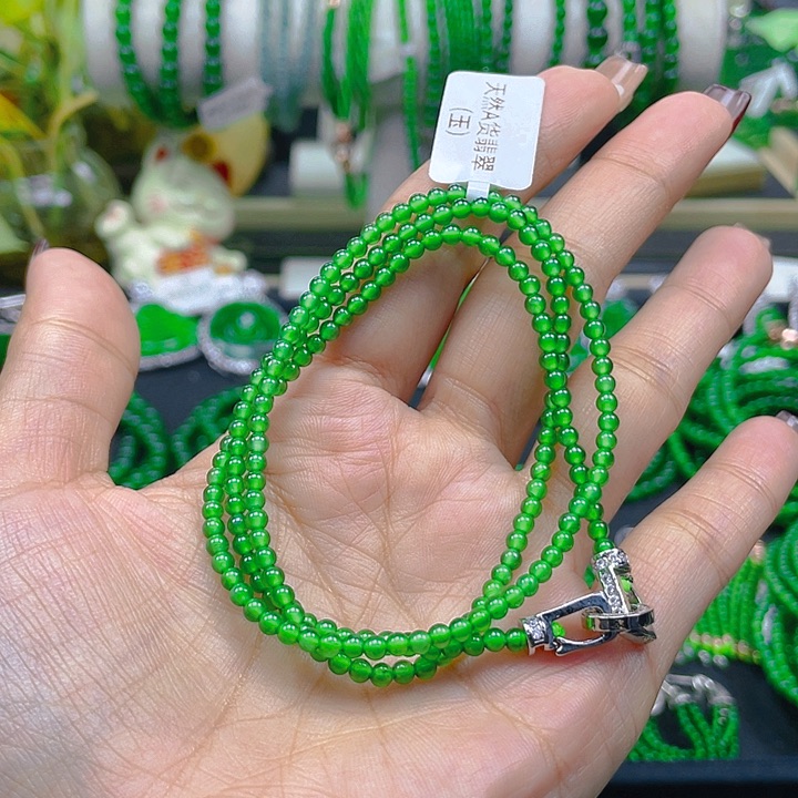 翡翠颈饰未镶嵌正阳绿卡3