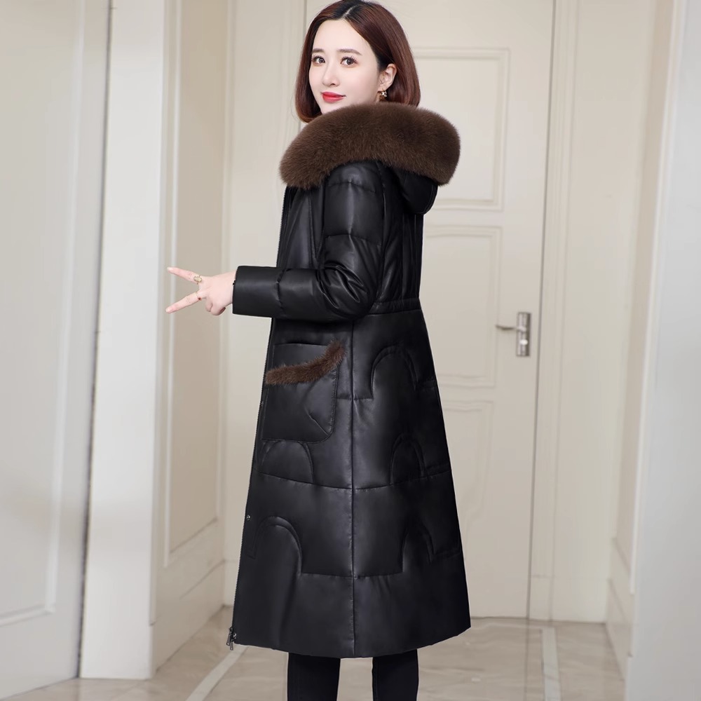 真皮羽绒服女2025新款冬狐狸毛领妈妈皮草绵羊皮衣外套中长款过膝