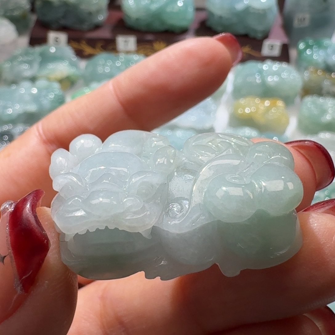 定制翡翠未镶嵌貔貅