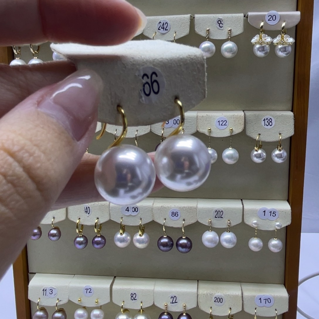 淡水珍珠耳饰18K金镶嵌