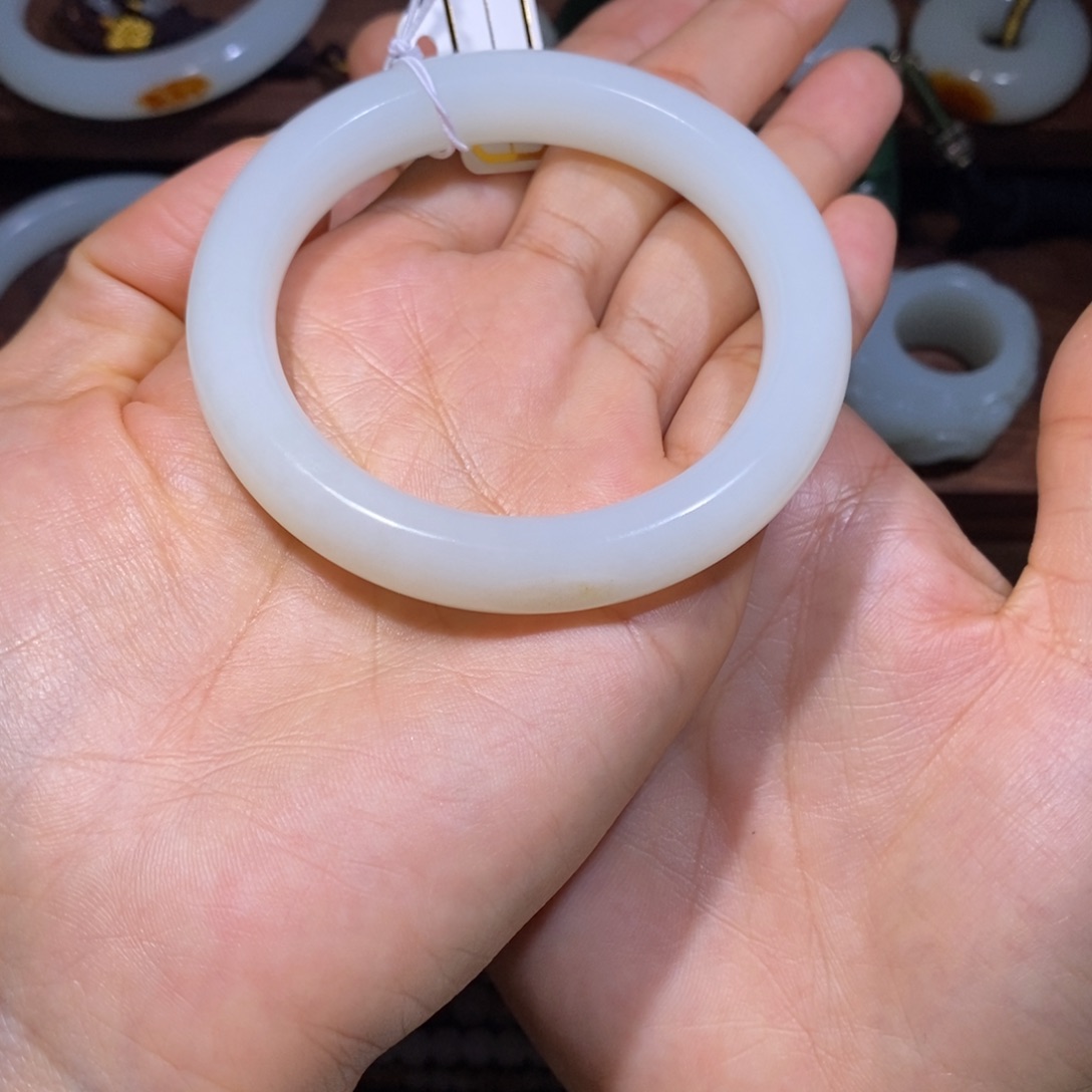 未镶嵌和田玉车挂