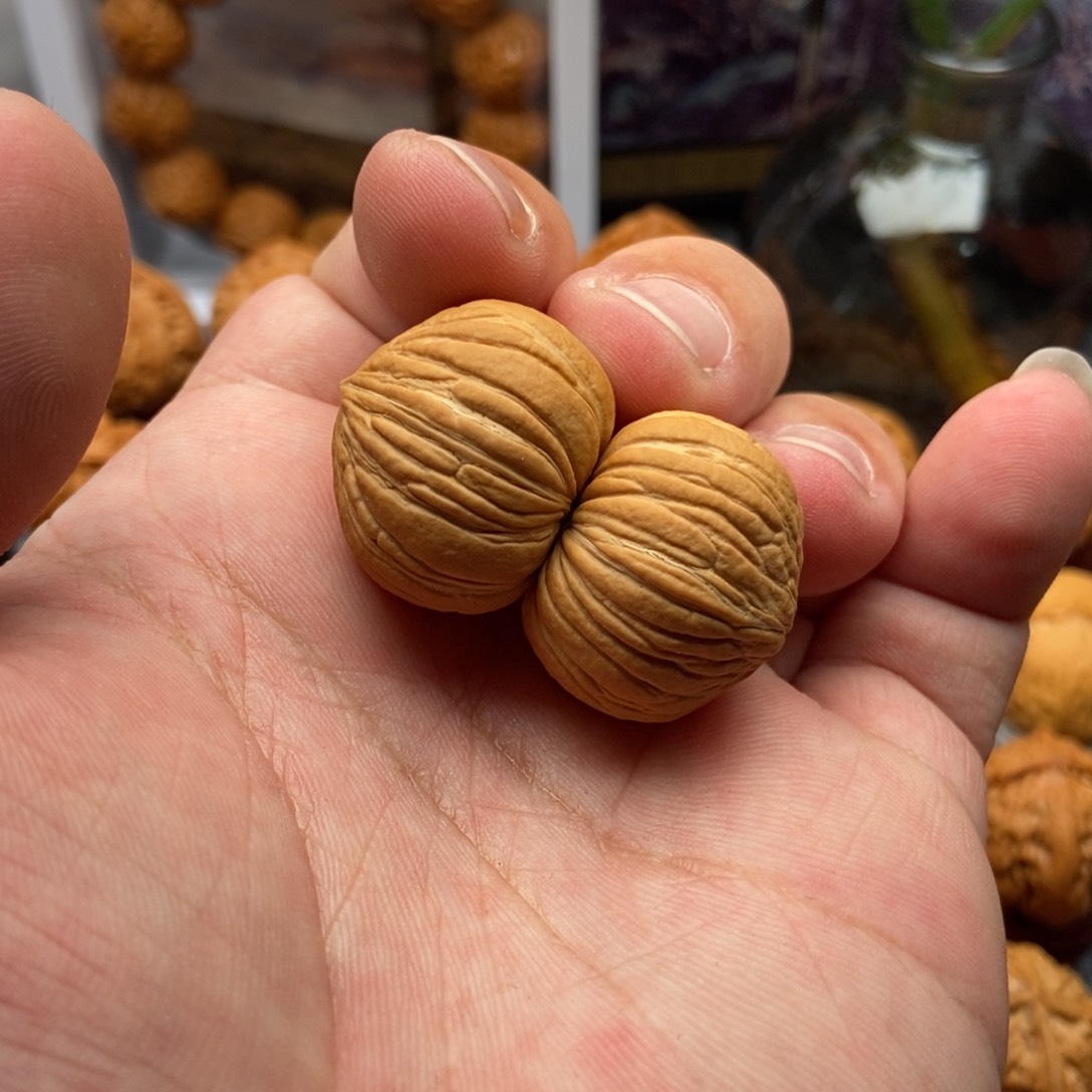 文玩核桃把件猴头元宝