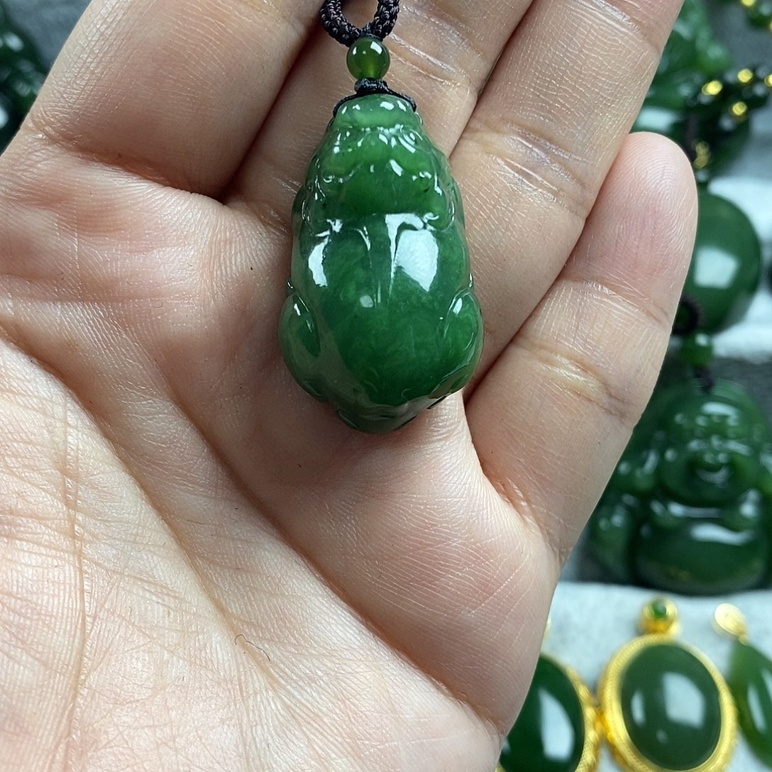 和田玉（碧玉）未镶嵌颈饰