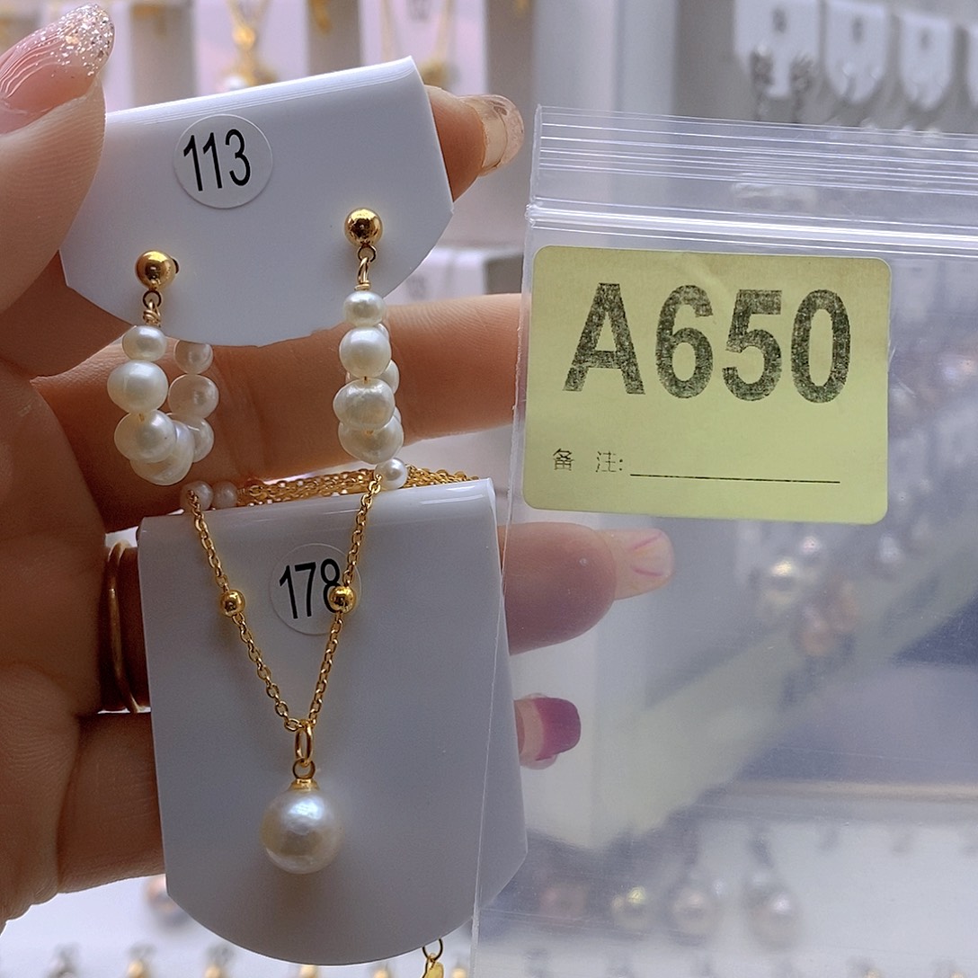 淡水珍珠颈饰未镶嵌新*