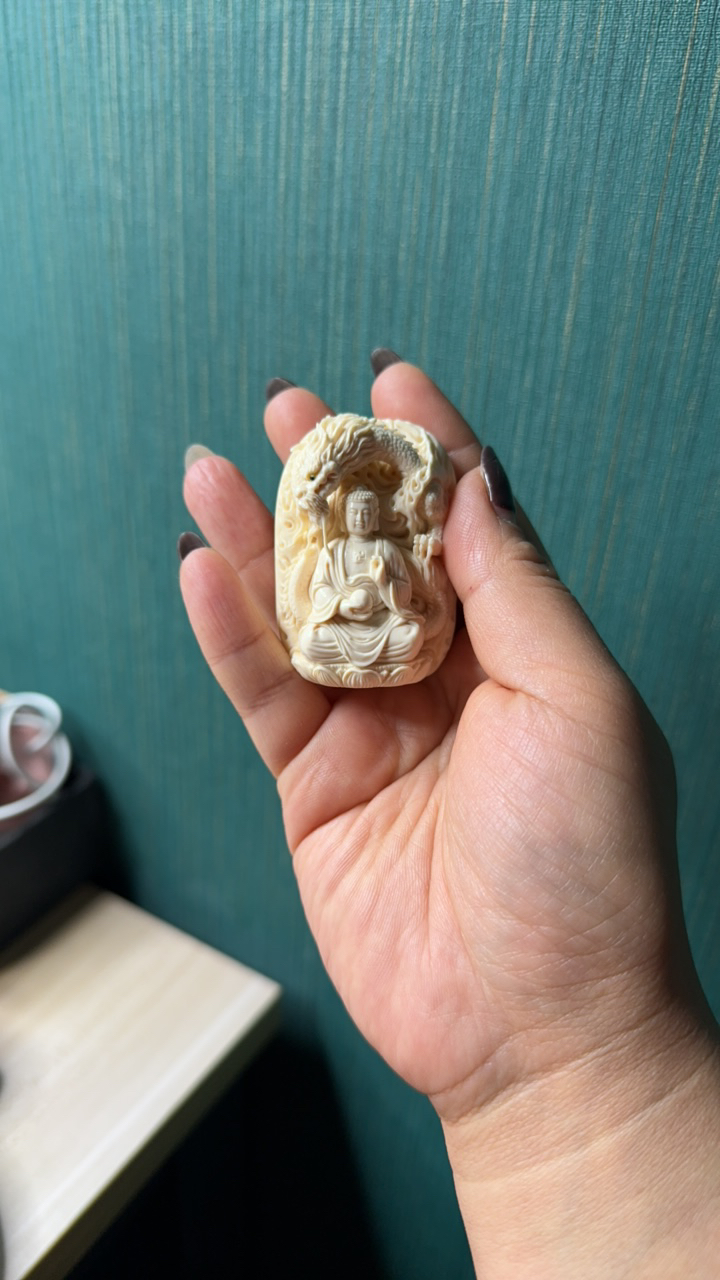 猛犸牙大日如来牌子吊坠