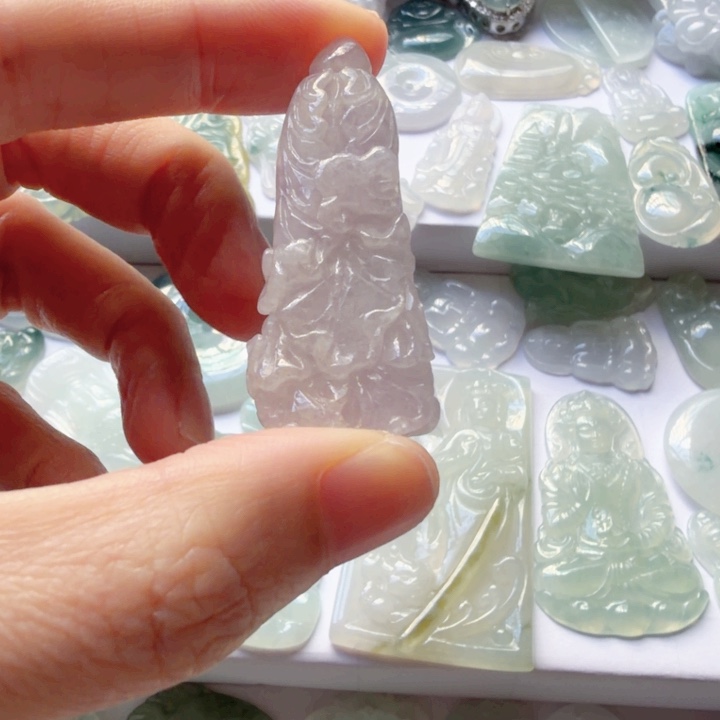 翡翠未镶嵌颈饰翡翠