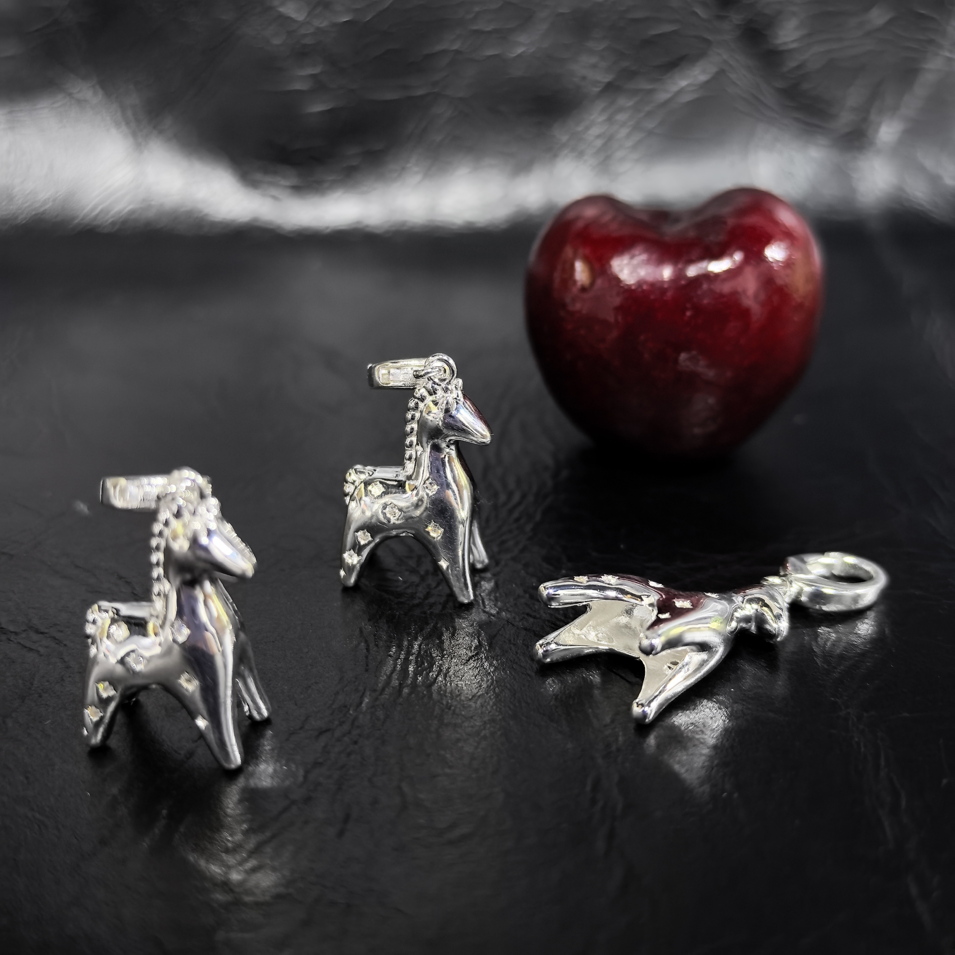 吊坠925银合成锆石 时尚小众气质银色镶嵌款—锆石小马吊坠1143