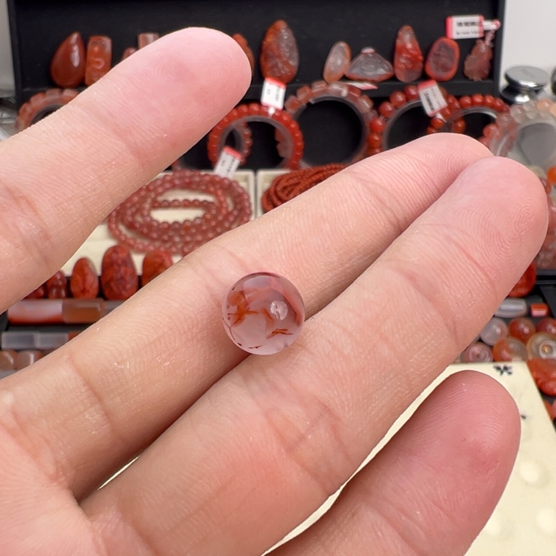晚***枫南红玛瑙未镶嵌颈饰圆珠9mm+