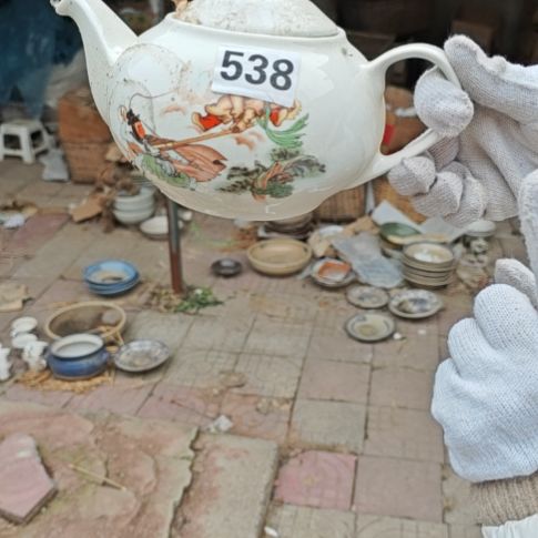 库存瓷片多孔茶壶