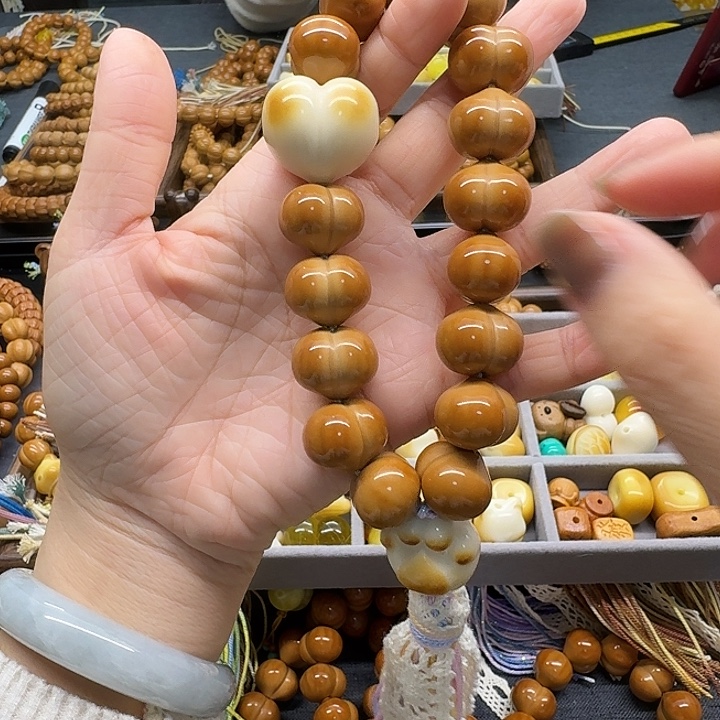 猴头核桃吊坠猴头屁桃