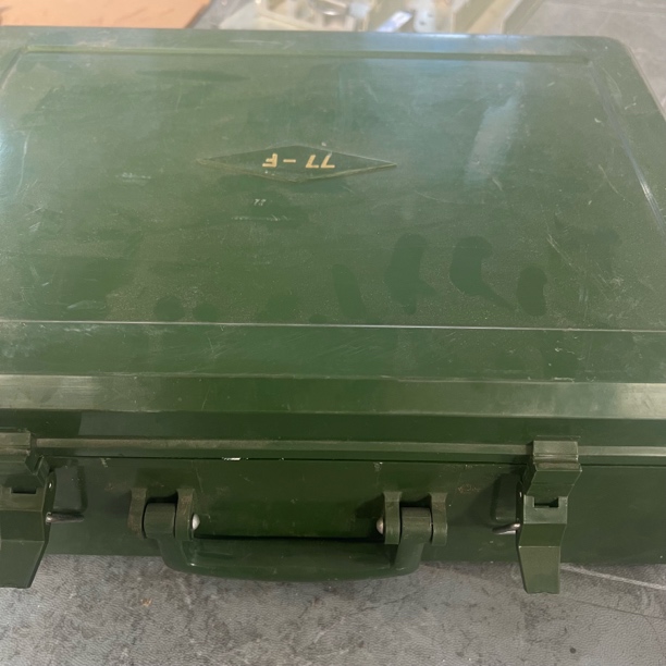 【77F-47】 绿色外箱