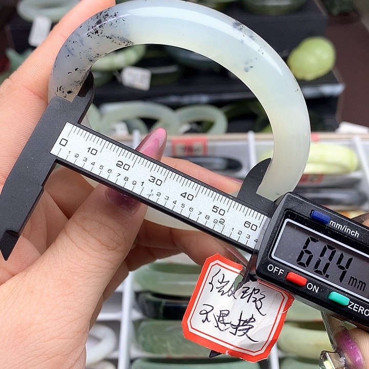 蛇纹石玉手镯未镶嵌729