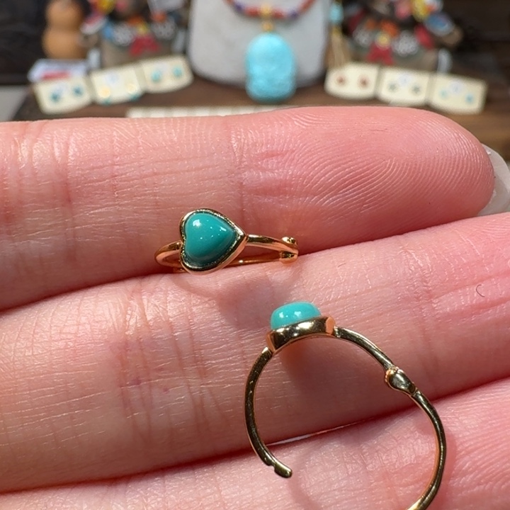 绿松石银S925镶嵌爱心耳扣