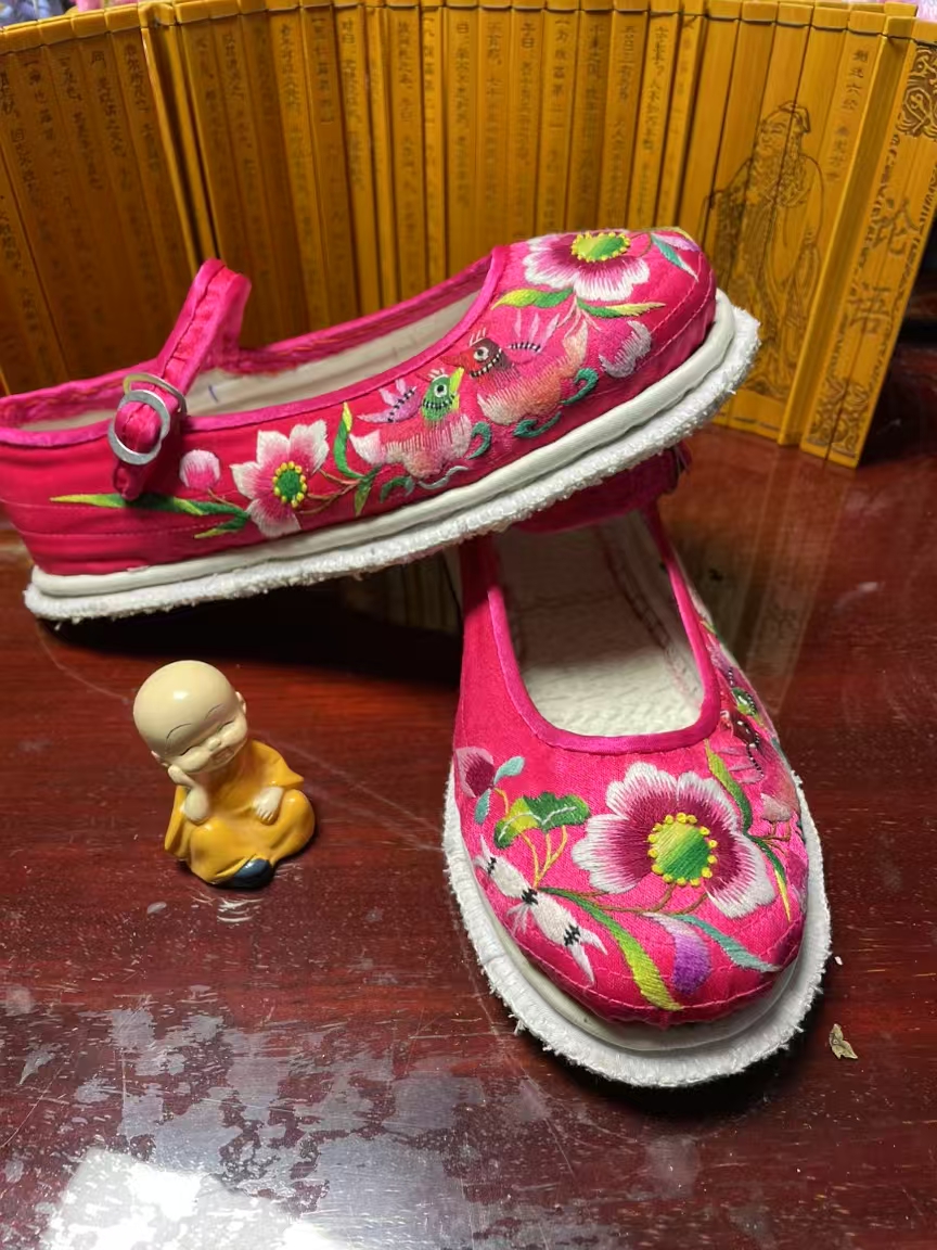 （花口直播专属请勿乱拍）纯手工撒花纯手工千层底女士布鞋