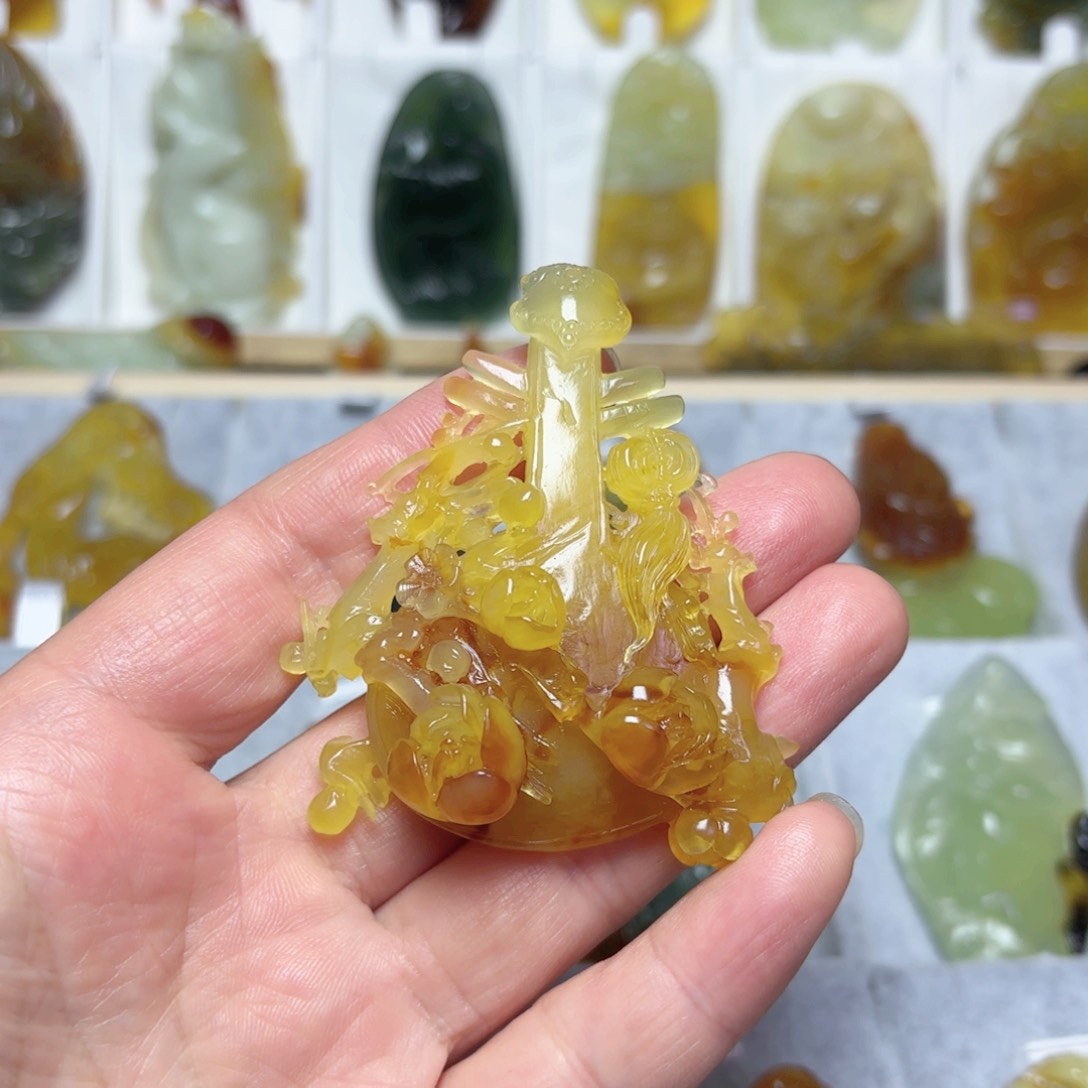 蛇纹石玉吊坠(不含链)未镶嵌